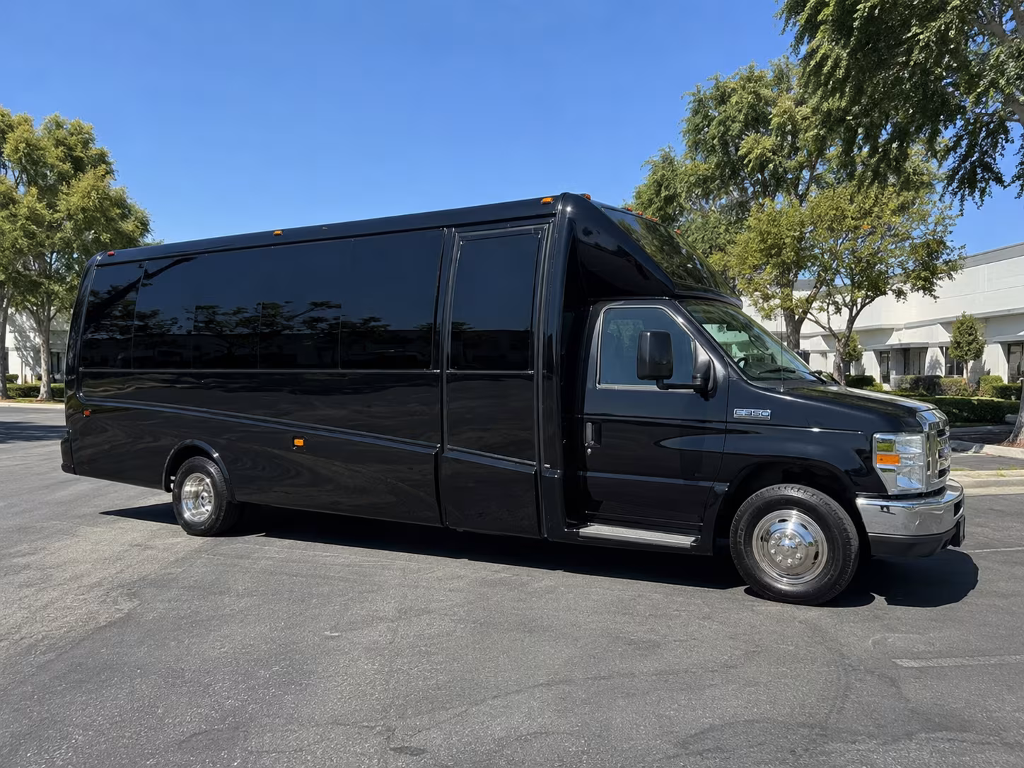 look for a party bus to the marriott sandia resort or isleta for prom night